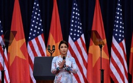 Mỹ Linh nói về vinh dự được hát Quốc ca trước TT Obama