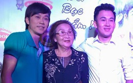 Mẹ Hoài Linh, Dương Triệu Vũ đi cỗ vũ cho hai con trai biểu diễn