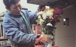 Người đàn ông 10 năm trải chăn ngủ dưới bàn thờ vợ