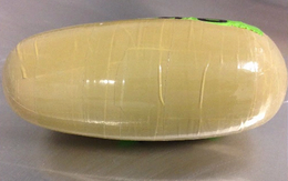 Giấu 0,25 kg ma tuý trong 'vùng kín'