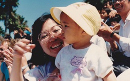 Tâm sự "gây bão" của  bác sĩ Mỹ gốc Việt mất mẹ vì ung thư