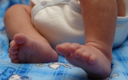 Kỳ diệu em bé chào đời từ người mẹ chết não gần 4 tháng