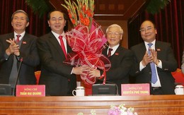 Đại biểu chúc mừng Tổng Bí thư Nguyễn Phú Trọng tái đắc cử