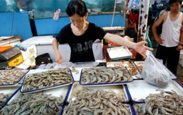 Sự thật về những con tôm TQ khiến các bà nội trợ rụng rời