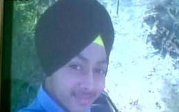 Thiếu niên Ấn Độ tự bắn vào đầu khi selfie với súng