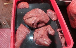 Cách nhận biết thịt lợn 'đội lốt' thịt bò
