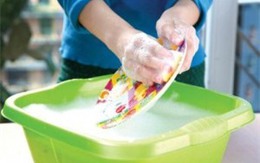 Thói quen khi rửa bát gây bệnh nguy hiểm cho cả nhà