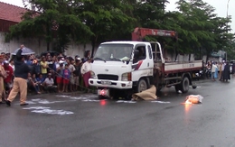 TP.HCM: Hai cô gái chết thảm dưới bánh xe tải