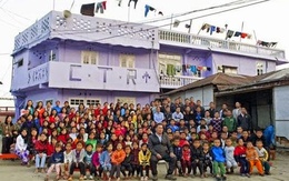 Ngôi nhà 100 phòng của người đàn ông có 39 vợ