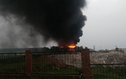 Cháy dữ dội tại nhà máy gạch Viglacera
