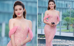 Những chiếc đầm sexy táo bạo mà không phản cảm của sao Việt