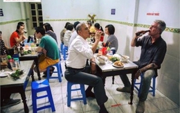 Dân Singapore phát sốt với "bún chả Obama"