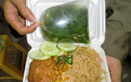 Dễ nhiễm độc từ túi nilon, hộp đựng thức ăn nóng
