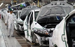 Ô tô đồng loạt tăng giá 100 triệu: Không kịp trở tay