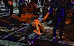 Hình ảnh người dân lo lắng, bàng hoàng trong vụ đánh bom tại Thổ Nhĩ Kỳ
