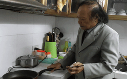 Cảm động nhạc sĩ Đoàn Bổng  gần 10 năm chăm vợ bị bệnh