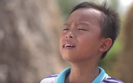 Gia cảnh xót xa của cậu bé hát đám cưới ở Vietnam Idol Kids