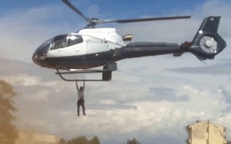Thanh niên leo lên trực thăng nhòm xác người chết nhận cái kết đắng