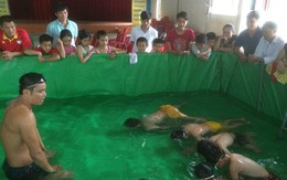 Thầy cô "chế" bể bơi mini cho học sinh