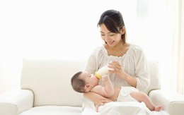 Khi nào nên đổi sữa cho bé?