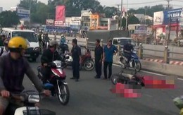 Bị xe buýt cán chết khi va chạm với xe máy ngã xuống đường