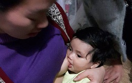 Rớt nước mắt cảnh bé 5 tháng tuổi mất cha mẹ vì TNGT vồ vập bú chực người đến thăm