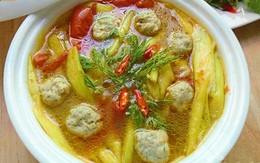 Canh chua chả cá dọc mùng tốn cơm vô cùng