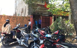 Chở con đi học về, chồng kinh hoàng phát hiện vợ chết trong tư thế treo cổ