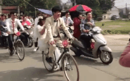 Màn rước dâu cực dễ thương bằng dàn "ngựa sắt Thống Nhất màu xanh" ở Hà Nội