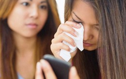 Con gái ức chế vì mẹ hay nói xấu cha