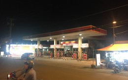 TP. HCM: Dân sống chung với ô nhiễm từ cây xăng “lậu”?