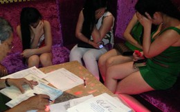 Đột kích karaoke "chui", phát hiện hai nữ nhân viên 14 tuổi