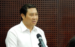 Chủ tịch Đà Nẵng ngấn lệ khi khen thưởng những người cứu nạn vụ chìm tàu