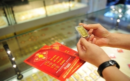 Giá vàng bật tăng sau phiên rung lắc dữ dội