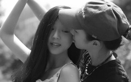 Cuộc sống hai mặt của cô gái vừa lấy chồng, vừa cưới bạn gái