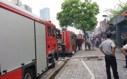 Hà Nội: Cháy lớn ở nhà hàng bia Vuvuzela