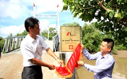 Bạc Liêu nhận bàn giao cầu thép dây văng qua kênh Điền Cô Ba