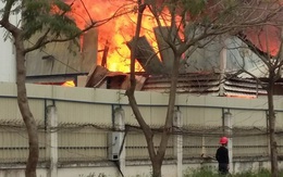 Bắc Ninh: Cháy dữ dội tại khu công nghiệp Quế Võ