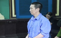 Bị đạp rớt xuống giường, chồng đâm chết vợ