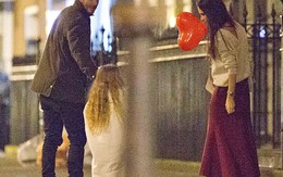 David Beckham và Victoria thể hiện tình yêu với con gái