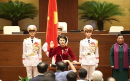 Bà Kim Ngân lần thứ hai tuyên thệ nhậm chức