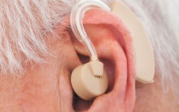 Máy trợ thính có thể giúp cải thiện trí nhớ
