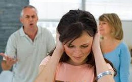 Chịu oan ức vì sống với mẹ chồng lẫn