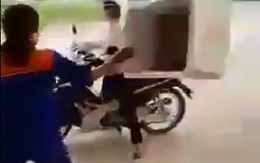 Bị tố gian lận, nhân viên cây xăng đánh khách hàng