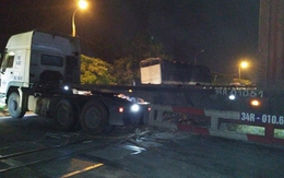 Người gác chắn cứu tàu SE6 khỏi va chạm xe container