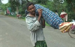 Vác thi thể vợ 10 km từ bệnh viện về nhà