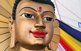 Chuyện ít biết về tượng Phật Ngọc lớn nhất thế giới
