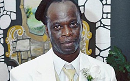 Được cả vợ và bồ nhí đăng cáo phó