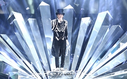 20 bộ đồ lấp lánh cầu kỳ của Mr. Đàm trong 'Diamond show'