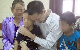 Nước mắt người cha mang án tử bên hai con thơ dại